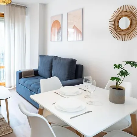 Apartment Loira Berdusan: Tranquilo Y Calido Apartamento De Una En Gran Avenida *
