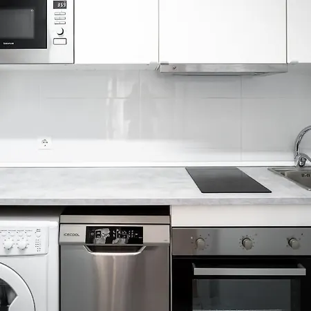 Loira Berdusan: Tranquilo Y Calido Apartamento De Una En Gran Avenida Apartment *